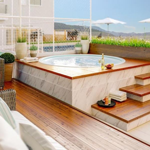 VENDA EM MEIA PRAIA 04 SUTES