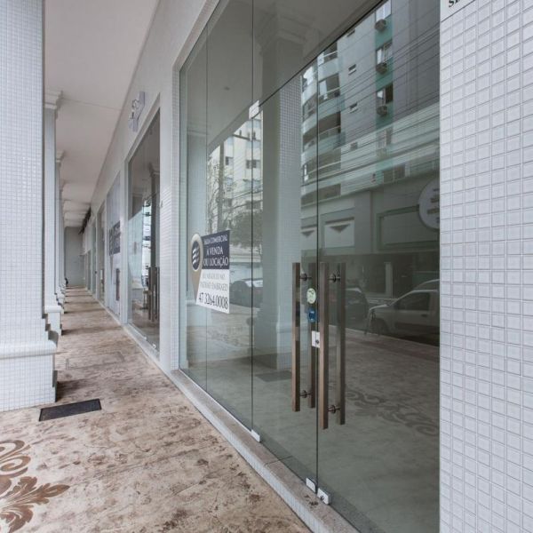 FOUR SEASONS SALAS COMERCIAIS